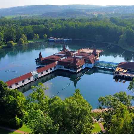 Amphora شقة فندقية